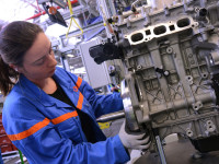PSA Peugeot Citroën predstavio novu proizvodnu liniju za proizvodnju novog motora u Francuskoj